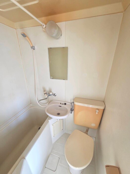 物件内観写真11　(洗面)