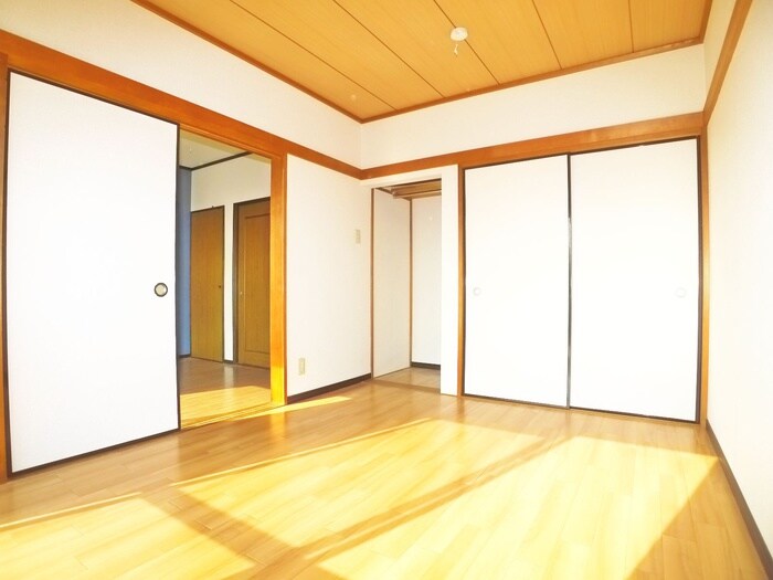 物件内観写真8　(居室)