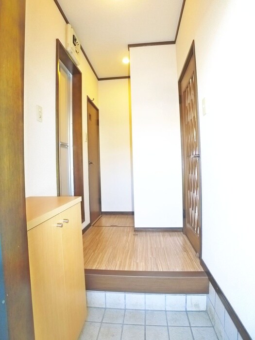 物件内観写真15　(玄関)