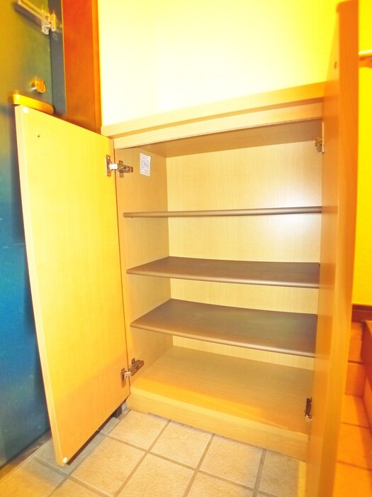 物件内観写真16　(靴箱)