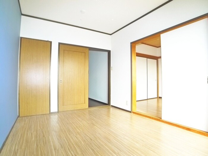 物件内観写真18　(居室)