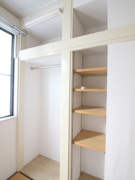 物件内観写真11　(居室)