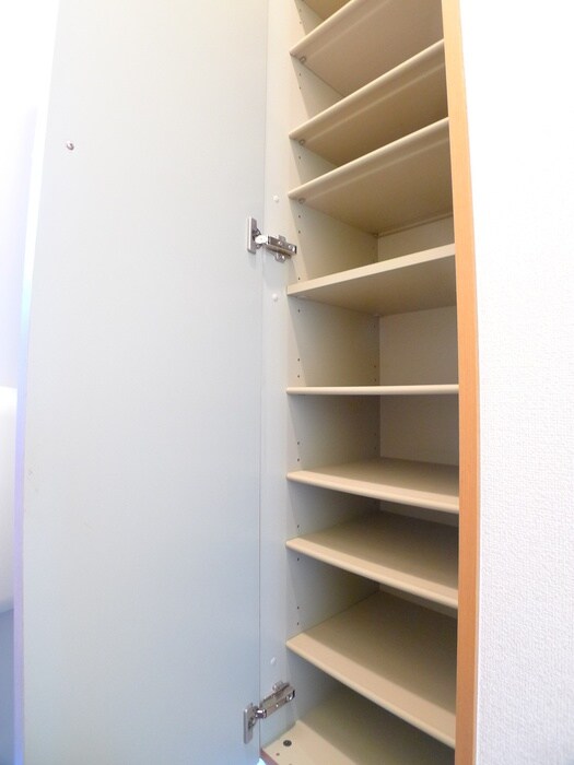 アンプル－ルフェ－ル豊四季Ⅱの靴箱