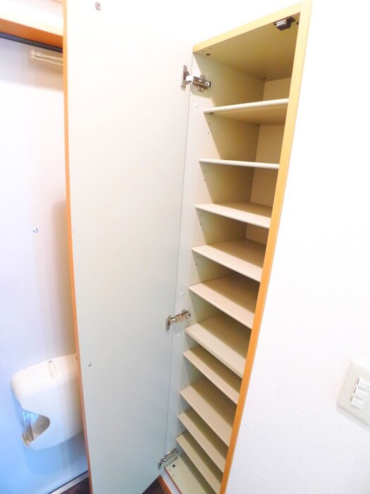 物件内観写真18　(靴箱)