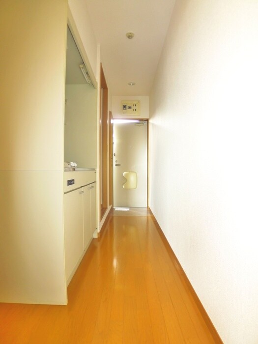 物件内観写真18　(廊下)