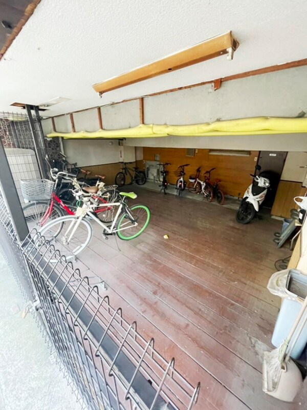 駐輪場