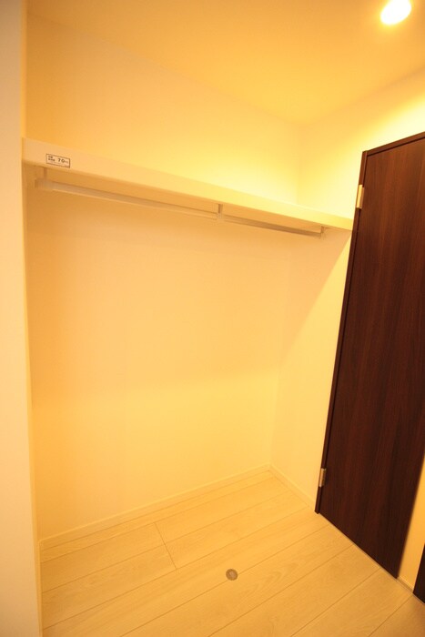 物件内観写真13　(収納)