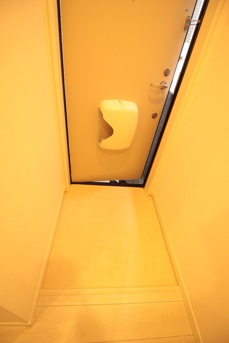 物件内観写真14　(玄関)