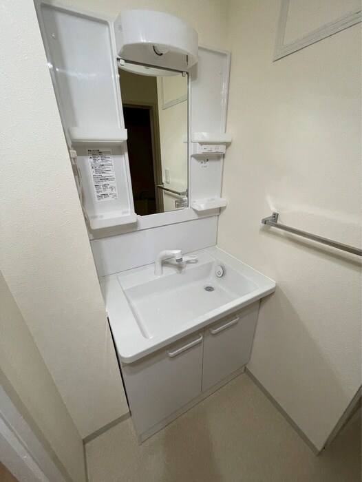 物件内観写真11　(洗面)