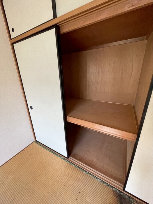 物件内観写真12　(収納)