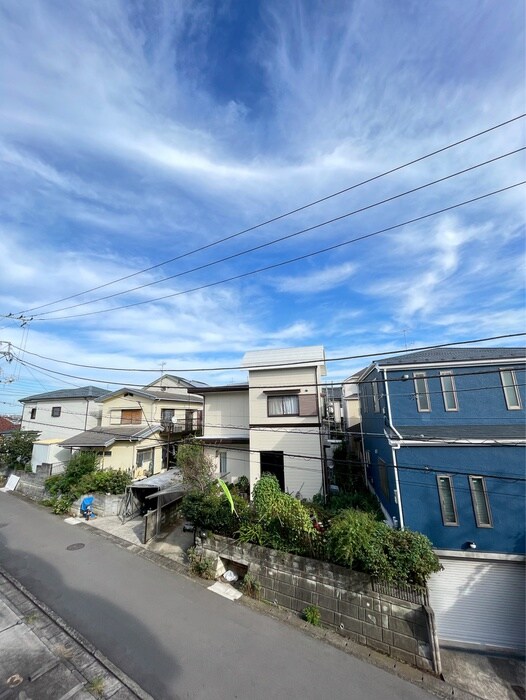 物件内観写真13　(室内からの展望)