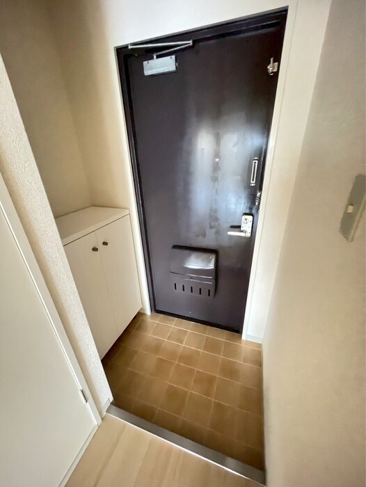 物件内観写真15　(玄関)