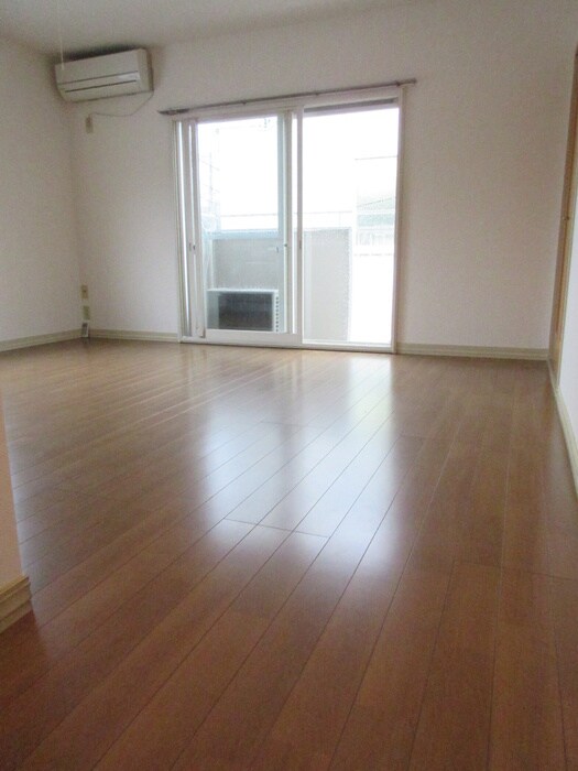 物件内観写真6　(居室)