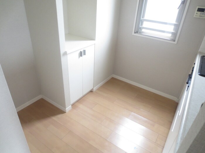 物件内観写真15　(廊下)