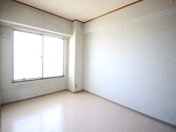 物件内観写真10　(居室)