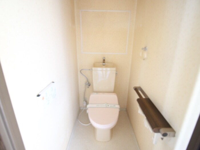 物件内観写真16　(トイレ)