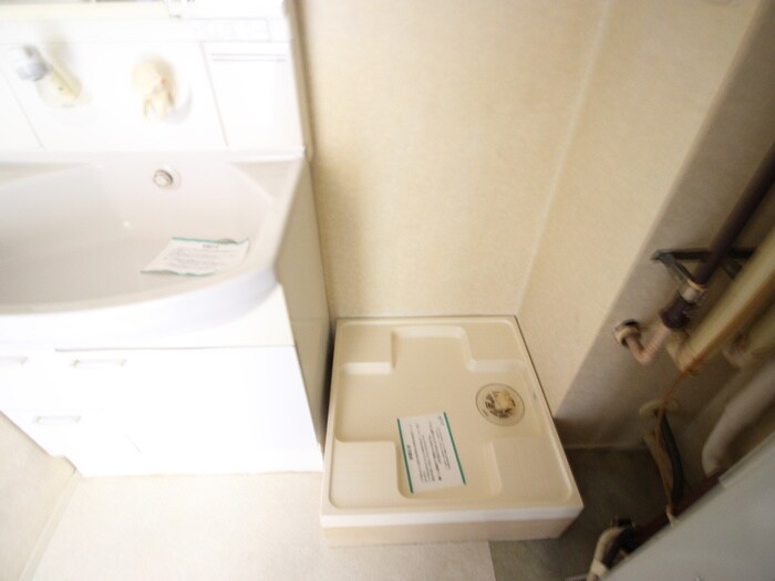 物件内観写真17　(洗濯機置場)