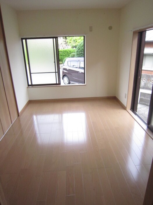 物件内観写真13　(居室)