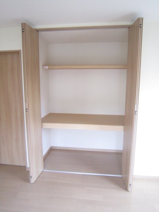 物件内観写真16　(収納)