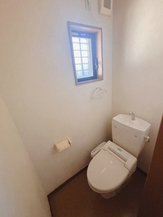 物件内観写真13　(トイレ)