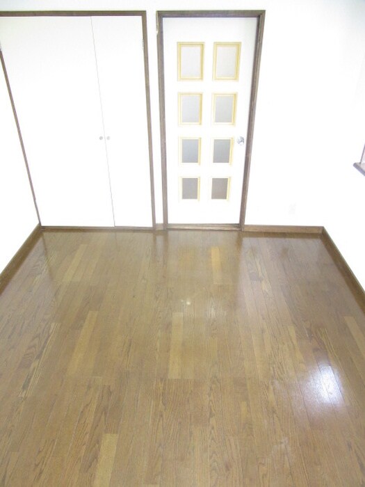 物件内観写真5　(居室)