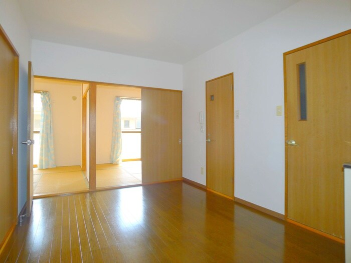 物件内観写真8　(居室)