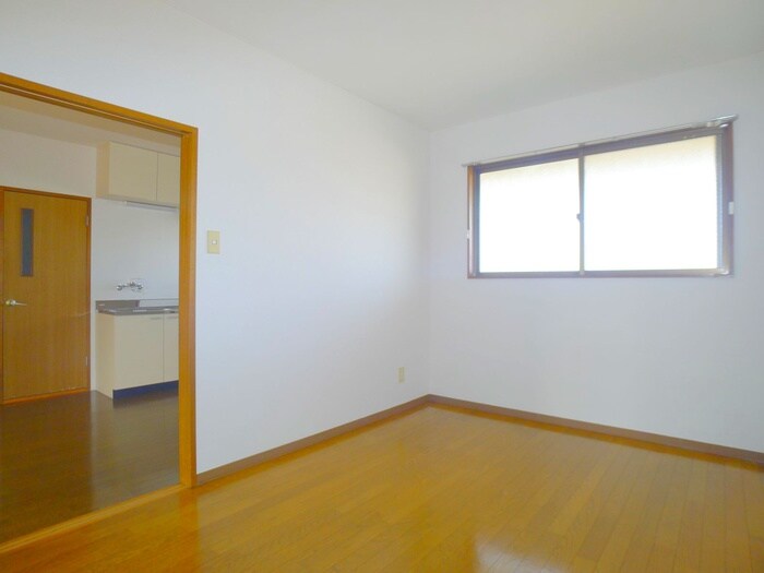 物件内観写真11　(居室)