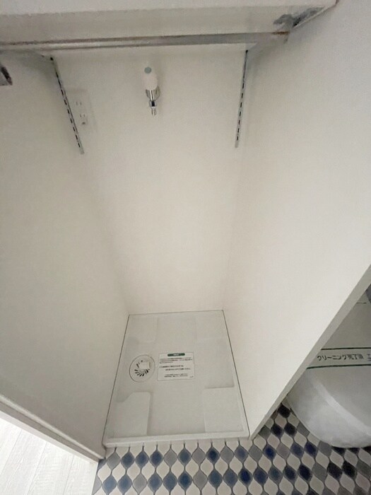 物件内観写真18　(洗濯機置場)