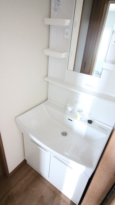 物件内観写真11　(洗面)