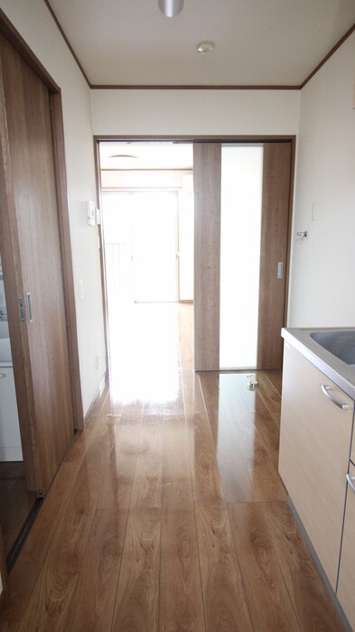 物件内観写真15　(廊下)