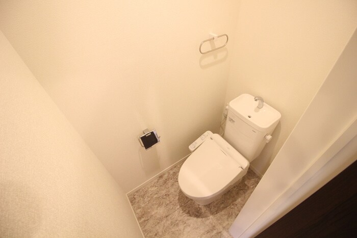 物件内観写真13　(トイレ)