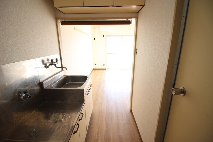 物件内観写真17　(廊下)