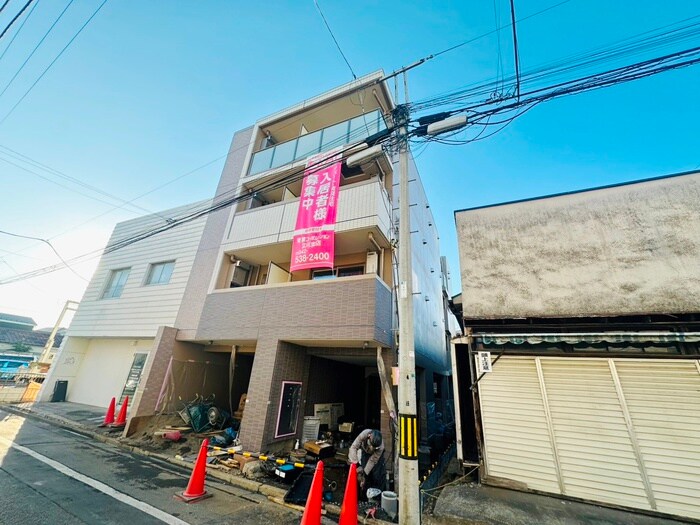 物件外観写真1　(建築中)