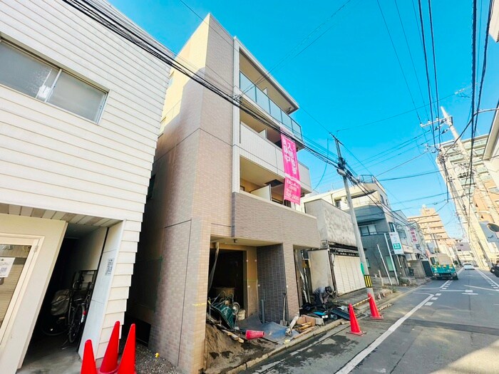 物件外観写真2　(建築中)