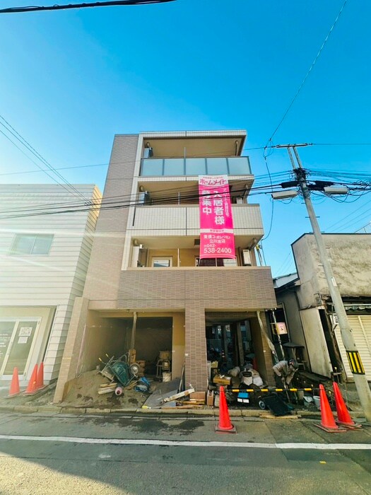 物件外観写真3　(建築中)