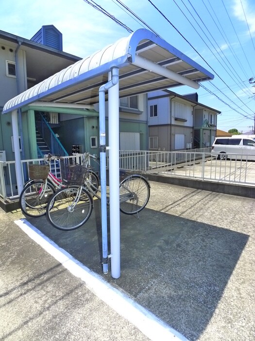 物件外観写真6　(駐輪場)