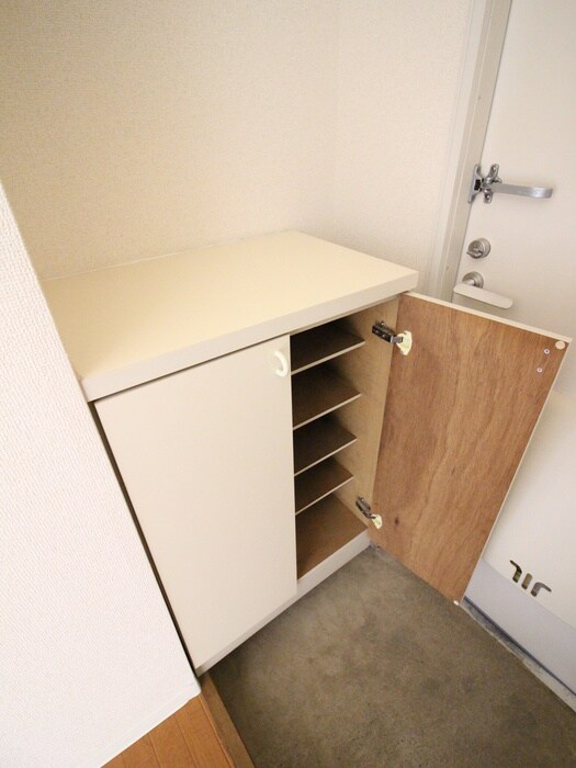 物件内観写真15　(靴箱)