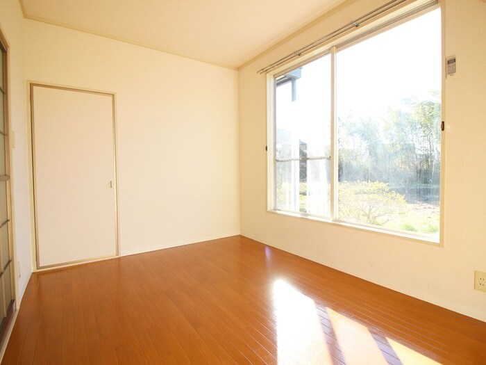 物件内観写真18　(居室)