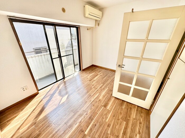 物件内観写真7　(居室)