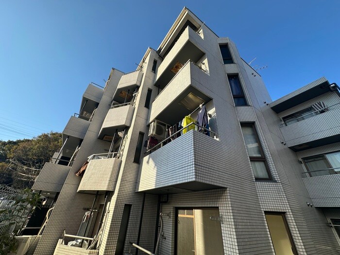 クロノス聖蹟桜ヶ丘の物件外観写真