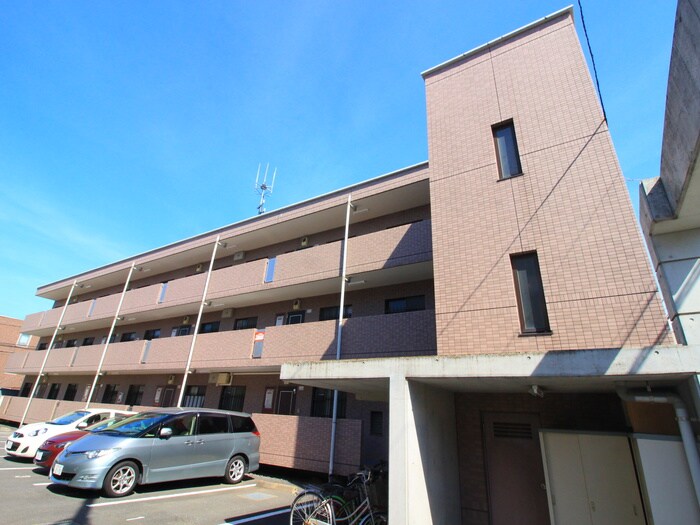 物件外観写真5　(エントランス部分)