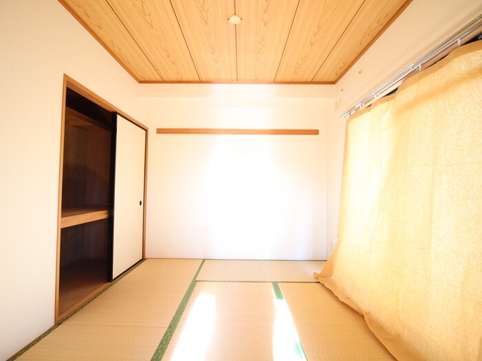 物件内観写真12　(居室)