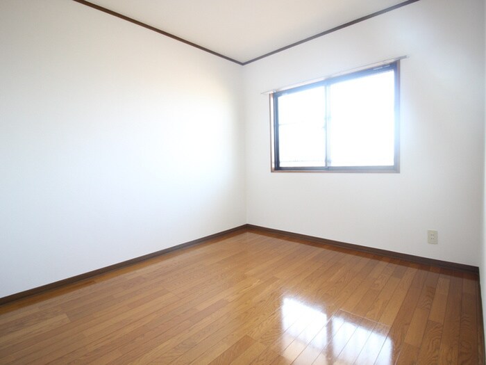 物件内観写真13　(居室)