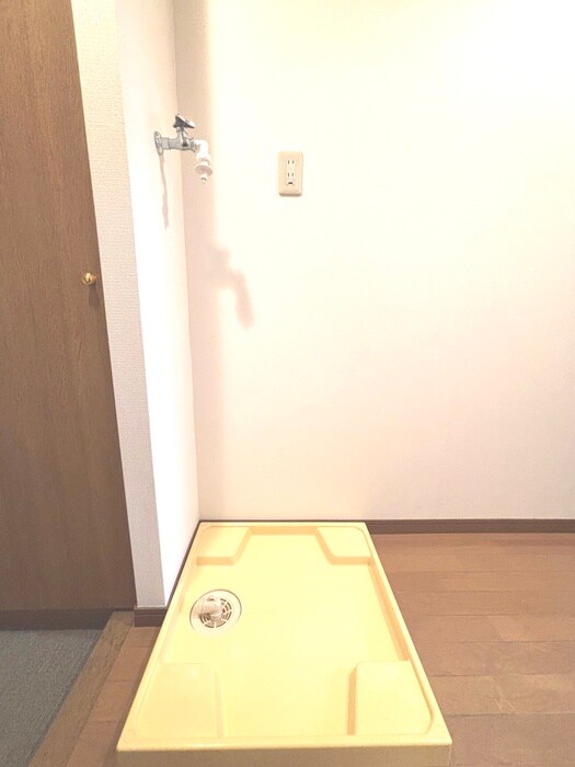 物件内観写真20　(洗濯機置場)