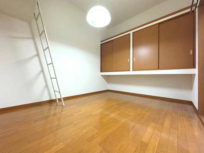 物件内観写真10　(居室)