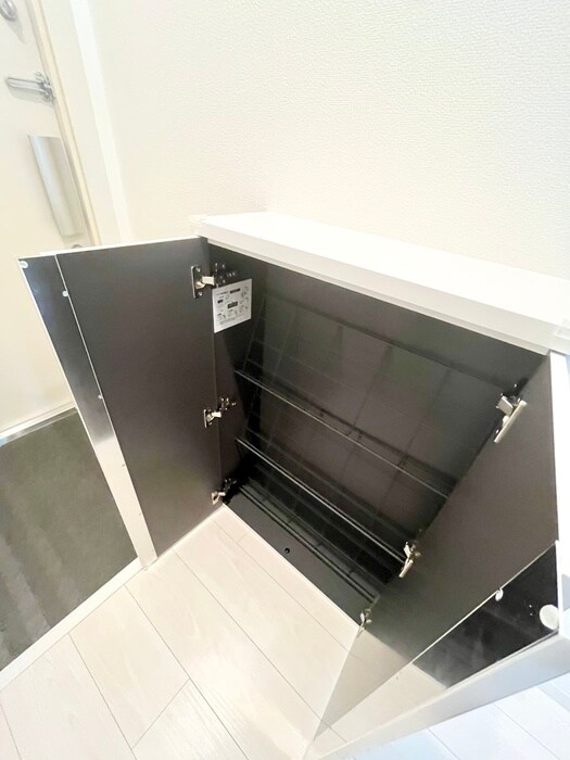 物件内観写真14　(靴箱)