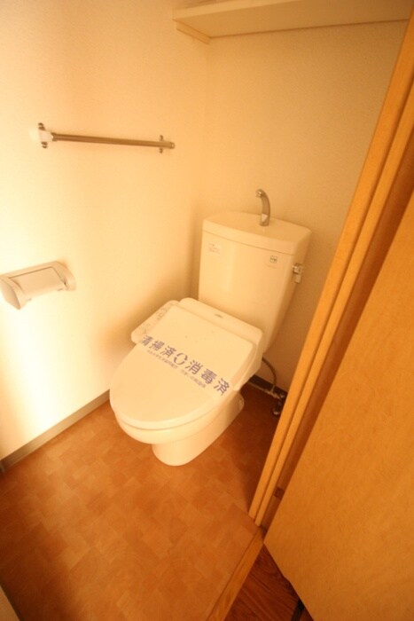 物件内観写真14　(トイレ)