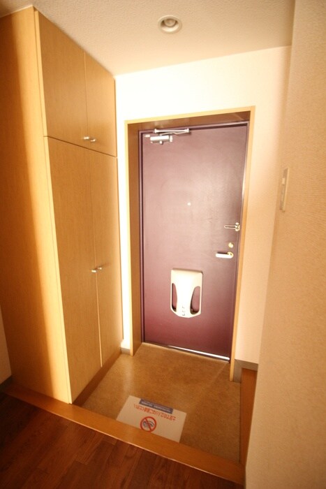 物件内観写真19　(玄関)