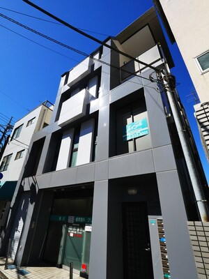 アイネスイワタビル外観写真