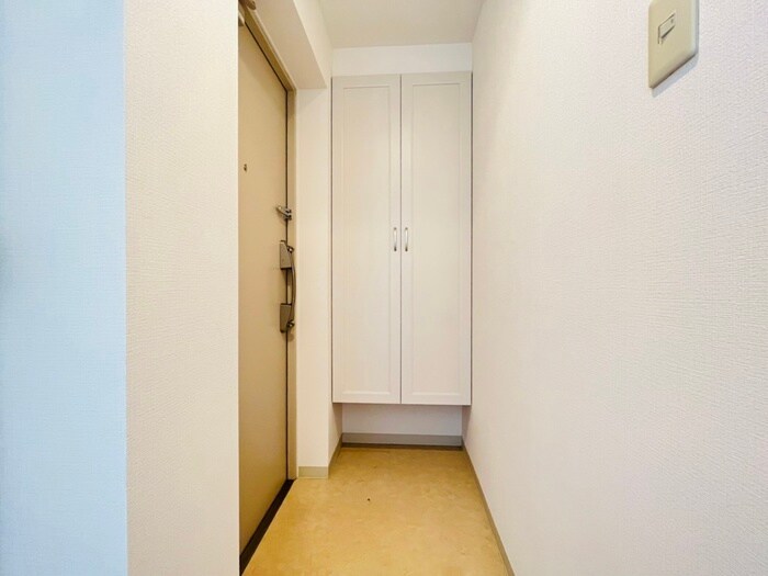物件内観写真17　(玄関)